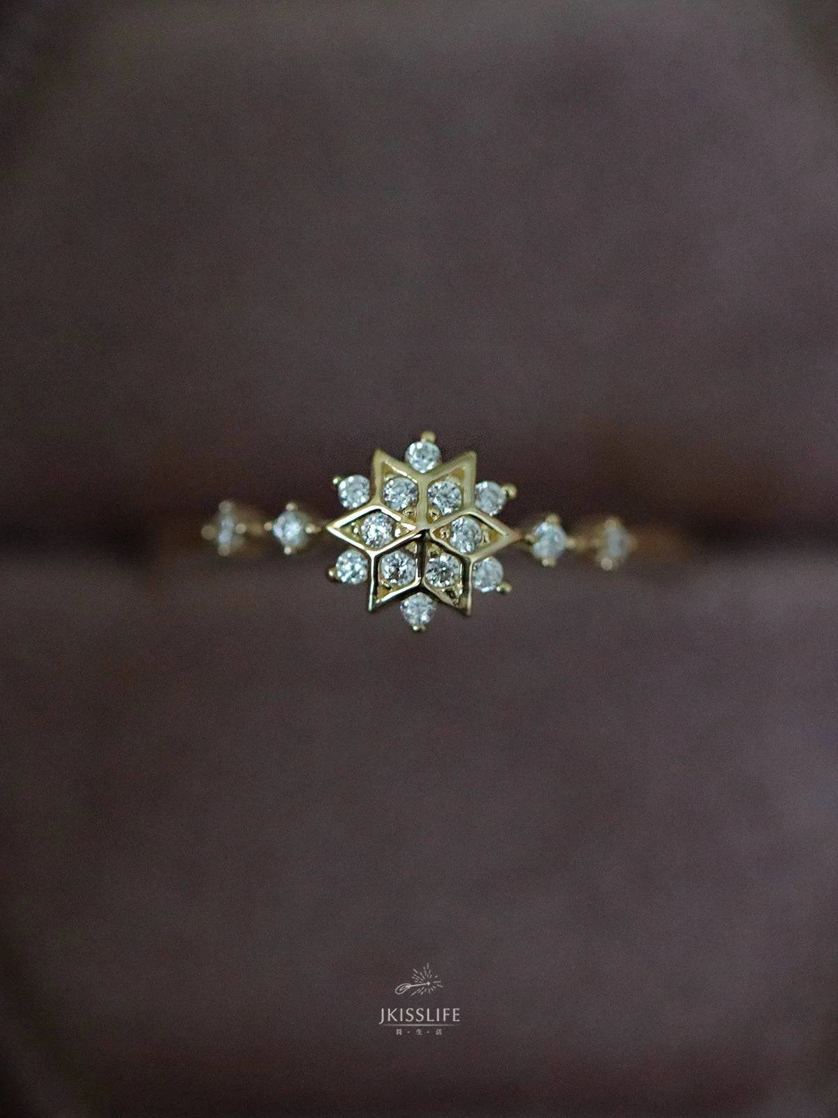 9K Pure Gold Snowflake Ring - Delicate and Exciting Women's Jewelry - neasysspecialtease