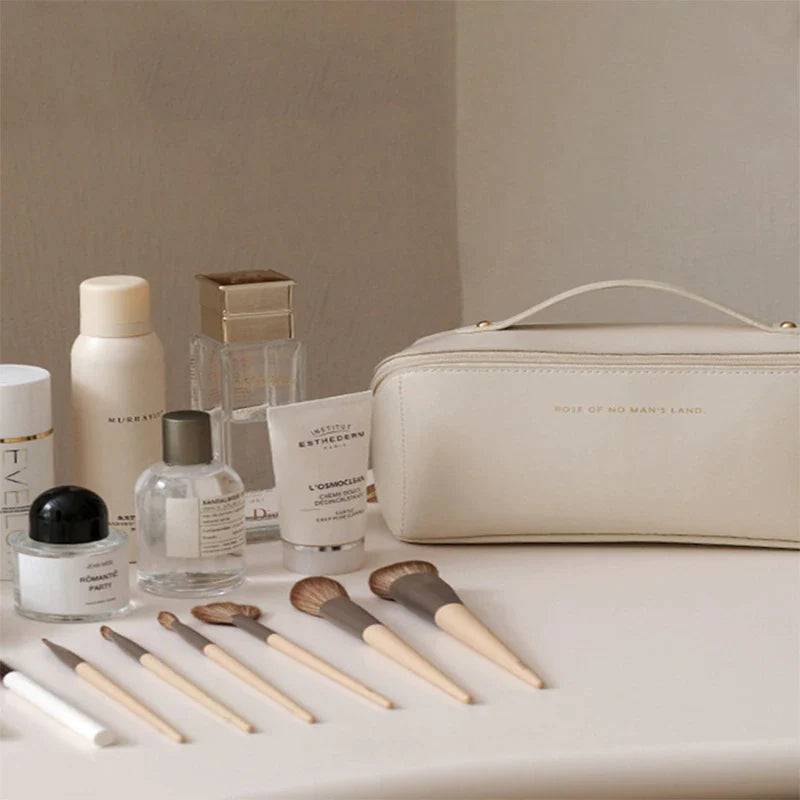 Chic Voyage Deluxe Make Up Bag